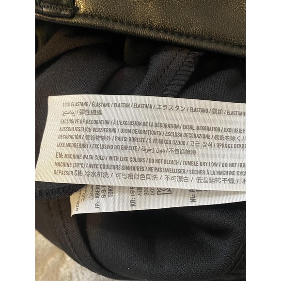 Abercrombie & Fitch Faux Leather Pants Sz 4 Black 90s Straight Punk Rock Edgy - Picture 8 of 12